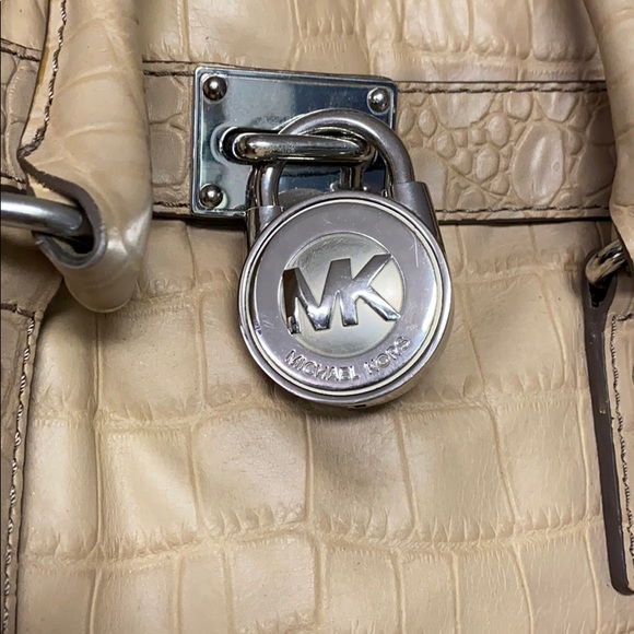 Michael Kors Crocodile Embossed Hamilton Bag P10 - Picture 3 of 9